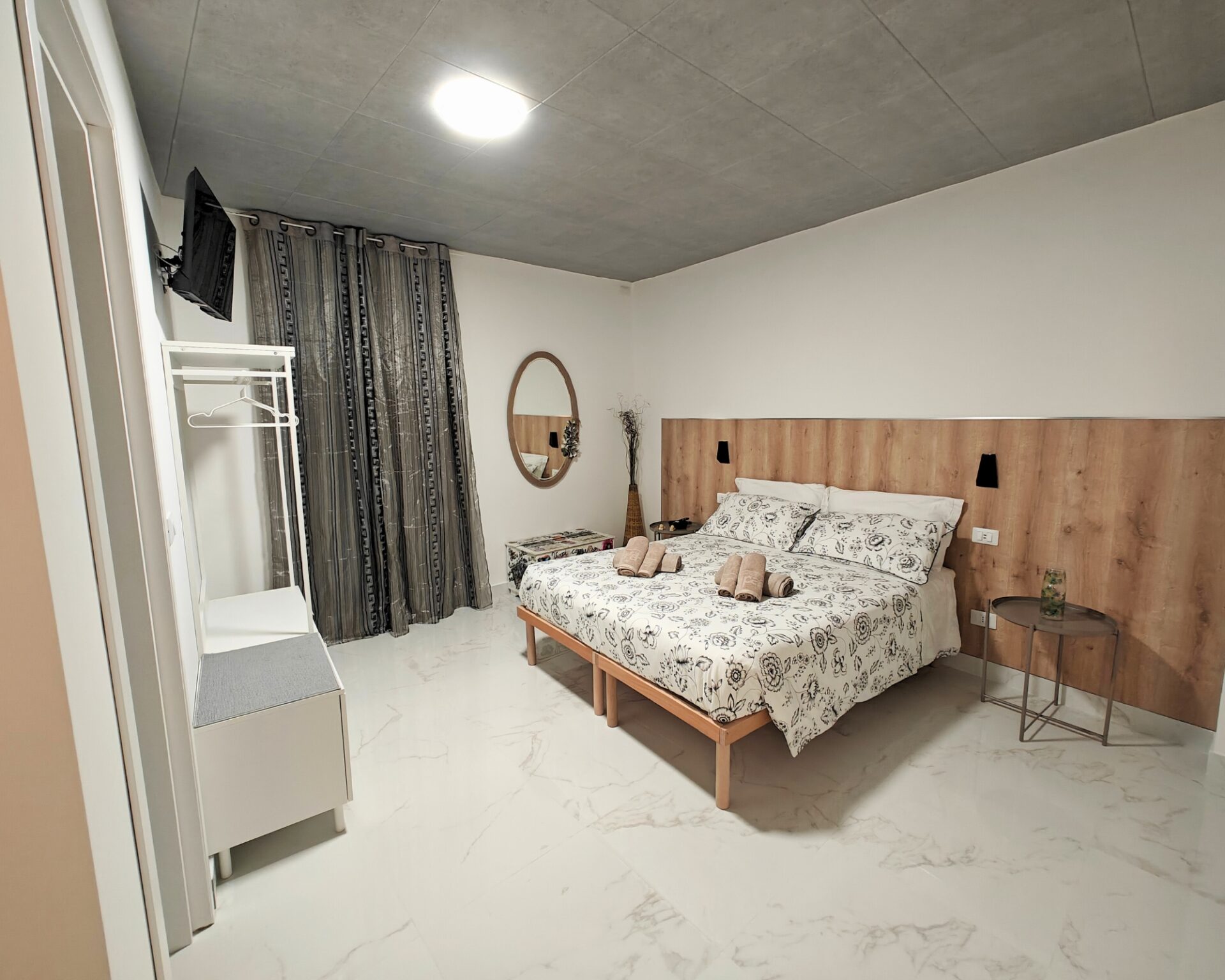 camera serafini  bed and breakfast colle degli angeli 